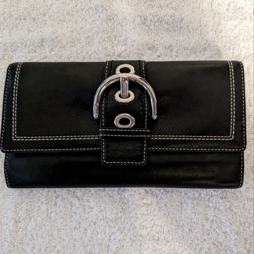 Coach Smooth Soft Black Leather Soho Trifold Envelope Wallet Silver Buckle